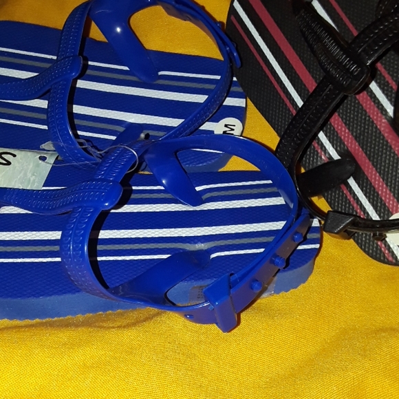 Small & Medium toddler boys sandals ☆New w/tags☆ - Picture 3 of 4